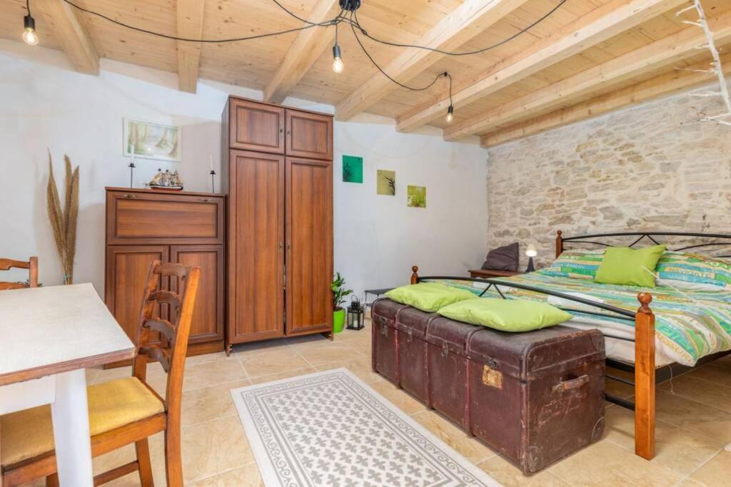 Casa Di Pietra Matelici Villa Divsici Luaran gambar
