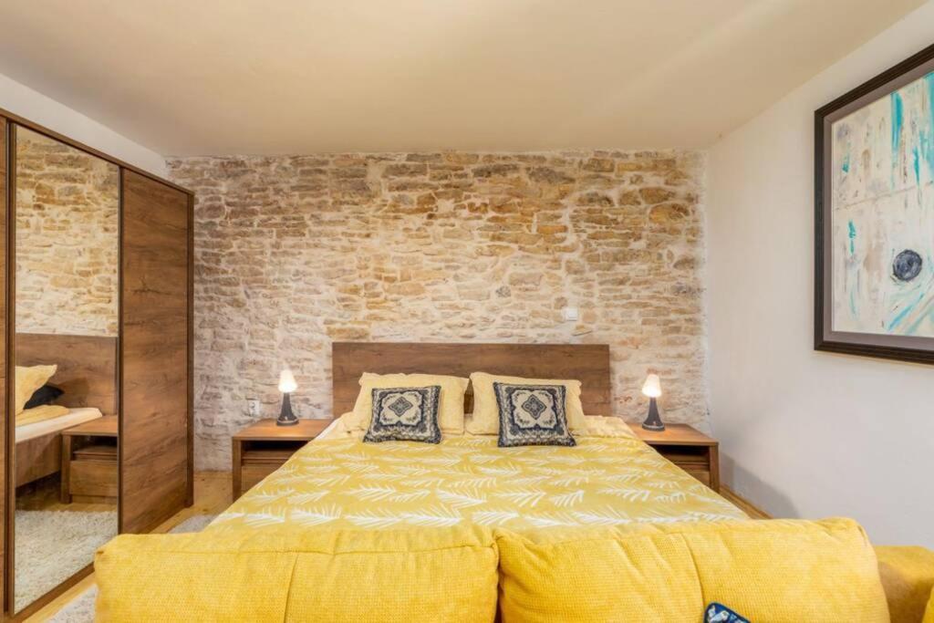 Casa Di Pietra Matelici Villa Divsici Luaran gambar