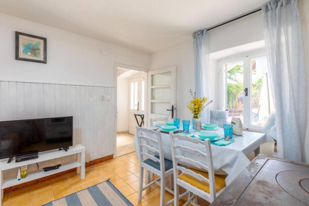 Casa Di Pietra Matelici Villa Divsici Luaran gambar